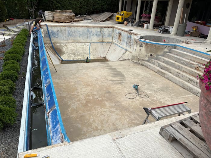 Winnipeg pool — the old shell