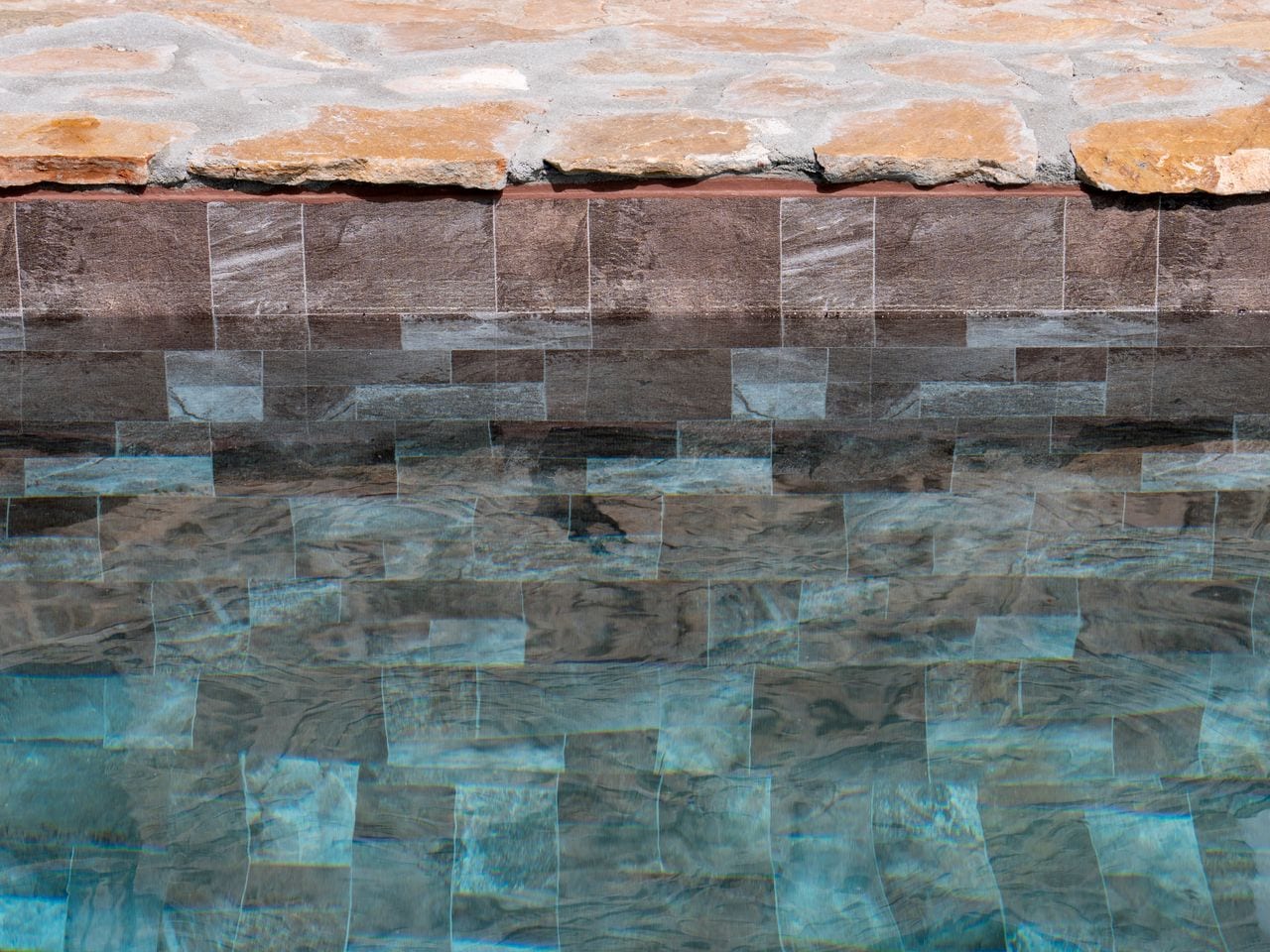 CGT Aquasense Signature Golden Basalt