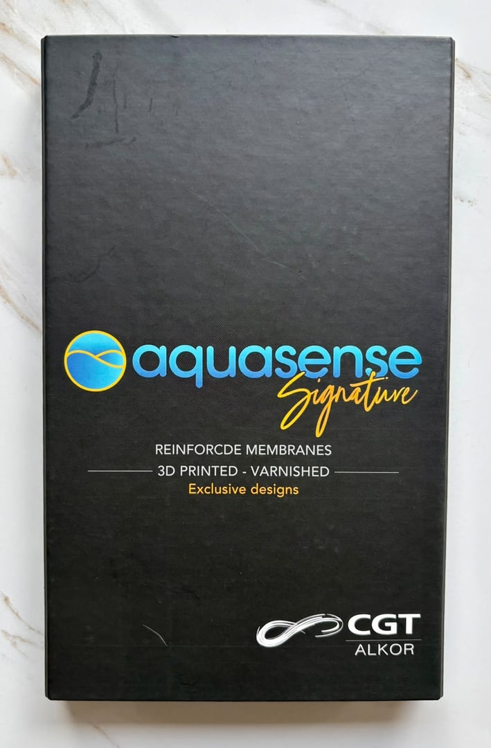Sample books and brochures from membrane manufacturers — photograph 14 of 27