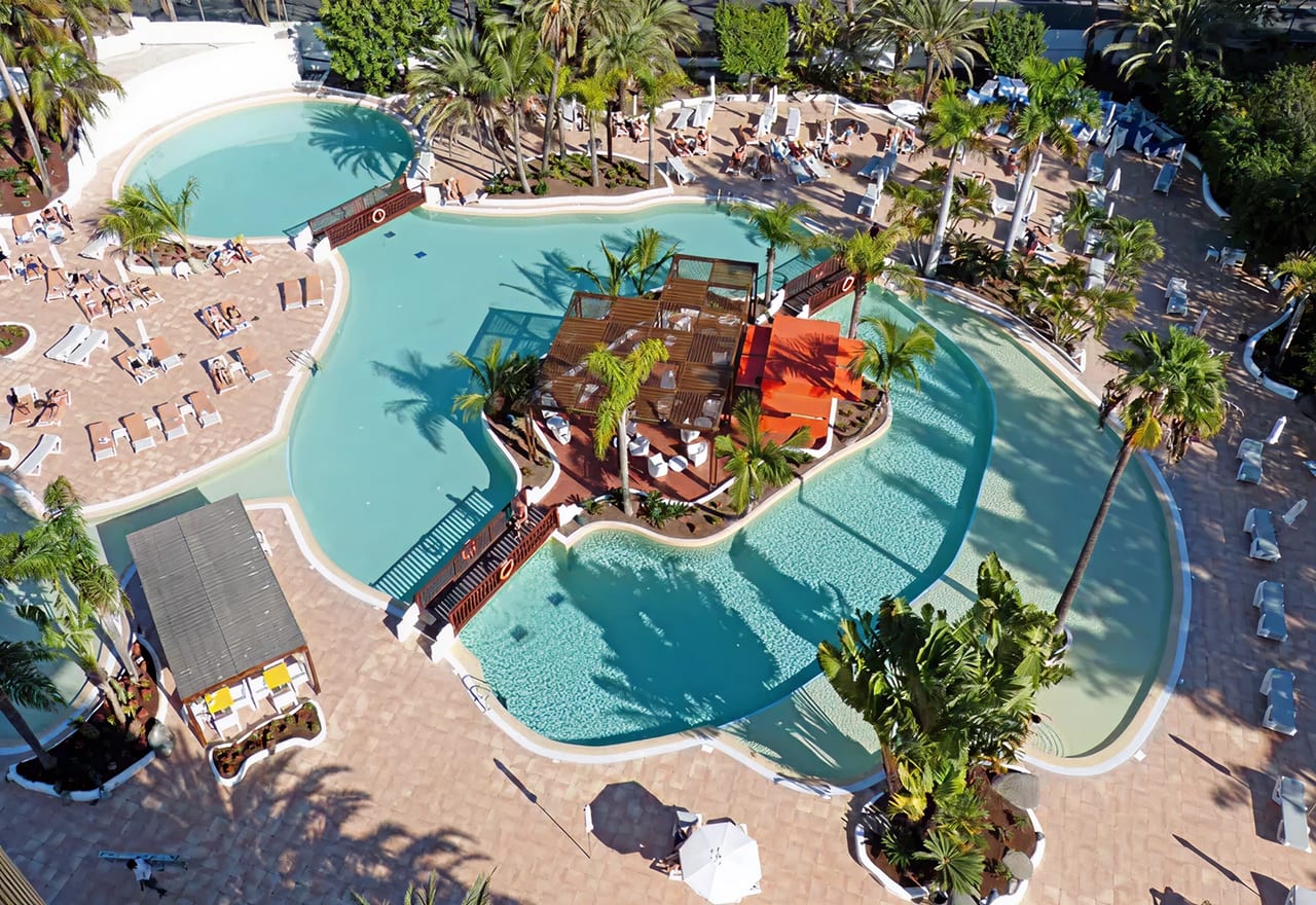 Aquatic centers