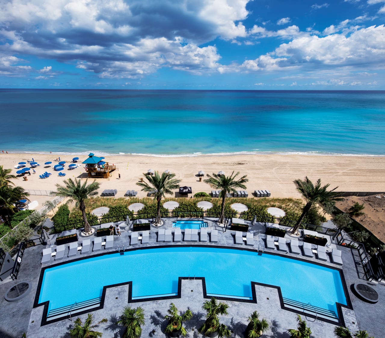 RENOLIT Porsche Tower — main pool