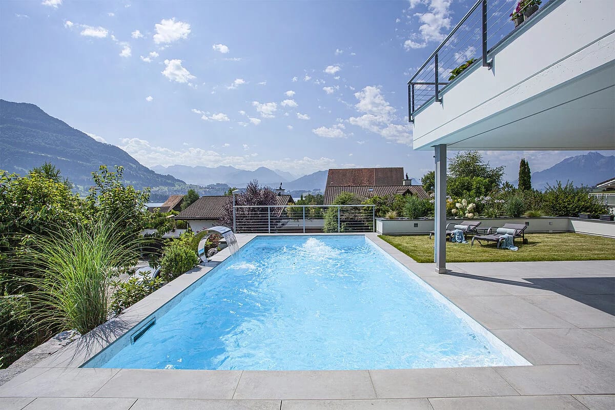 RENOLIT Touch Vanity — pool
